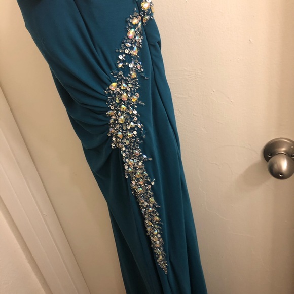 Prom Dress - Picture 3 of 4